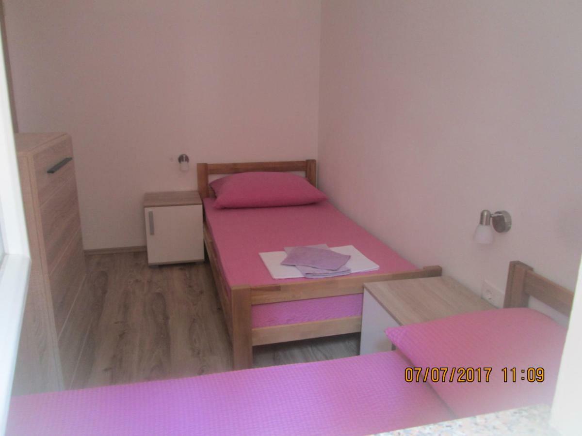 Apartment Zoki 2 Сень Екстер'єр фото