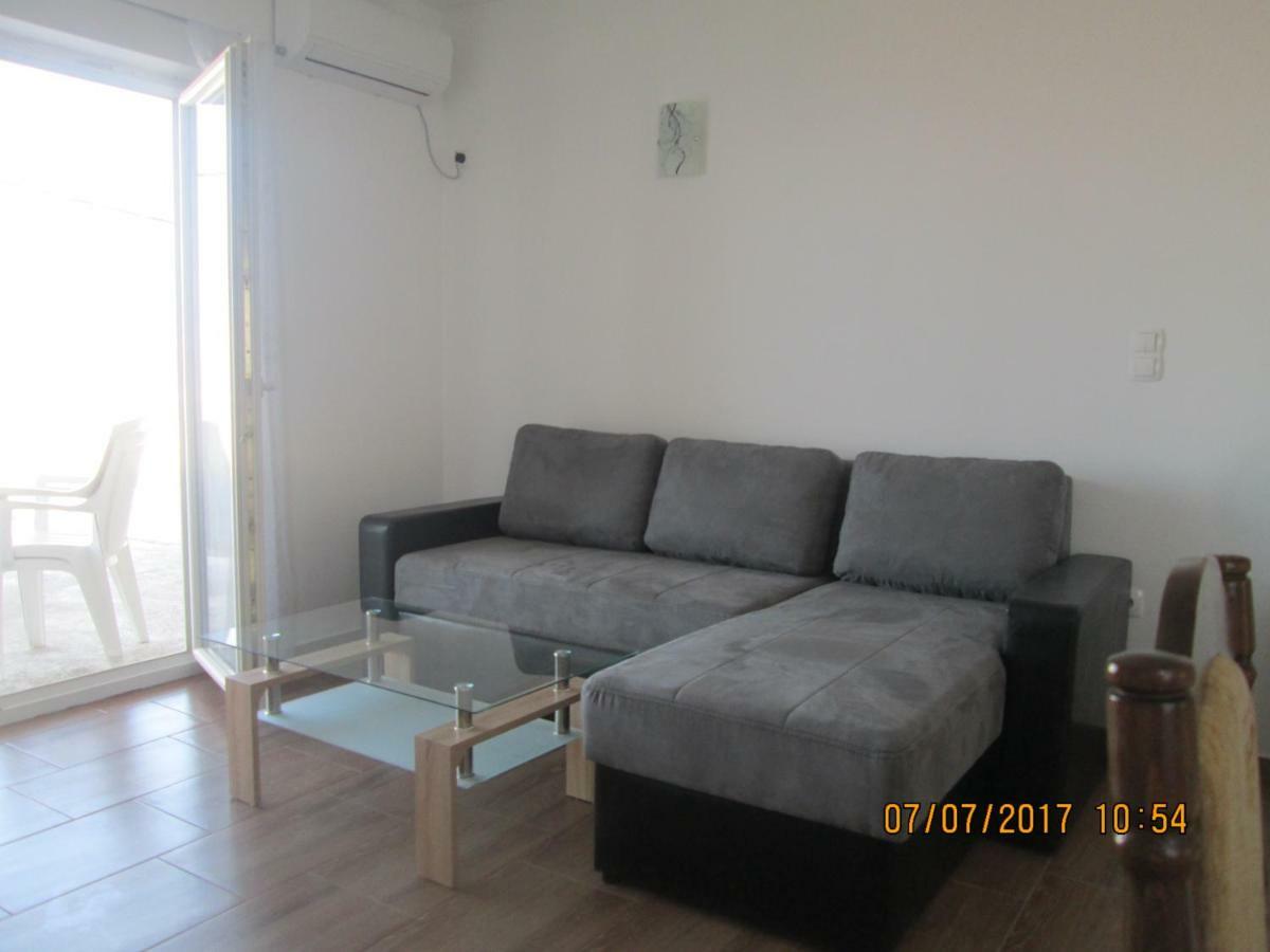Apartment Zoki 2 Сень Екстер'єр фото