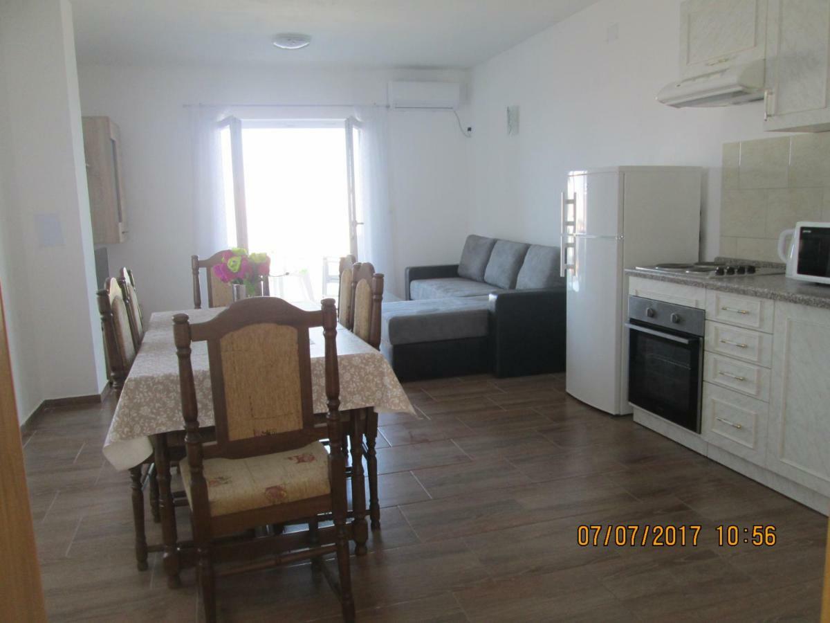 Apartment Zoki 2 Сень Екстер'єр фото